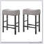 Ensemble de 2 tabourets à hauteur de comptoir en lin brun clair et gris vieilli, parfait pour les cuisines et les bars modernes, alliant style et confort.