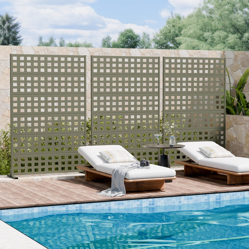 Panneau de clôture d'intimité en métal à rayures horizontales, 72" H x 47" W x 16" D, Olive Green
