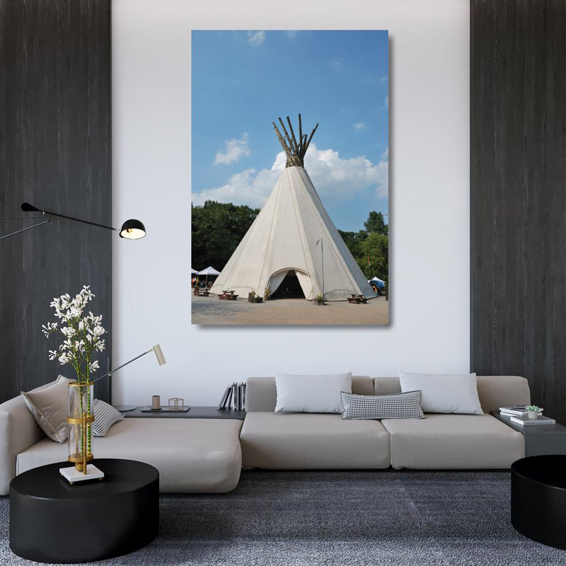 Big Tipi in Dortmund, 48" H x 32" W
