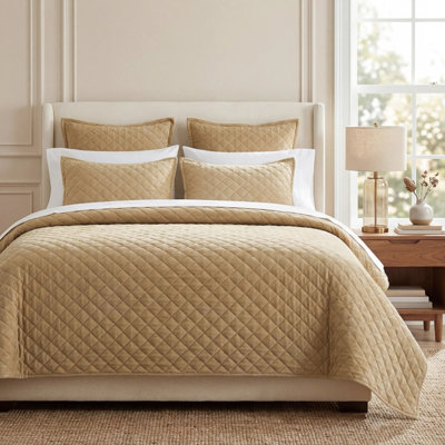 Velvet Diamond Quilted Classic Modern Contemporary Quilt Set