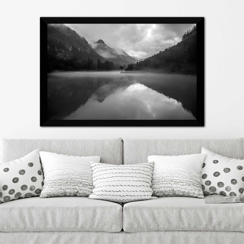 Mountain Lake par - photographie, Cadre noir, H 27,5 po x l 39,5 po x P 0,75 po