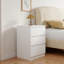 Table de chevet blanche 19,7 pouces avec 3 tiroirs, table d'appoint avec poignées sans poignée, plateau supérieur épaissi, petite table de chevet avec 3 tiroirs pour la chambre à coucher et le salon