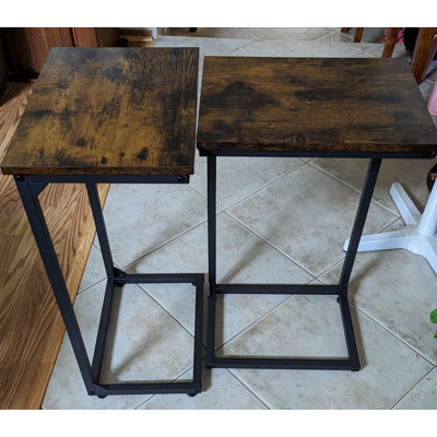 Ensemble de 2 tables de bout en C rustique pour petits espaces