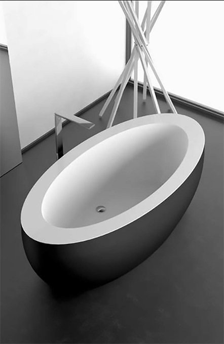 68.9 in. L Freestanding Soaking Tub, Black