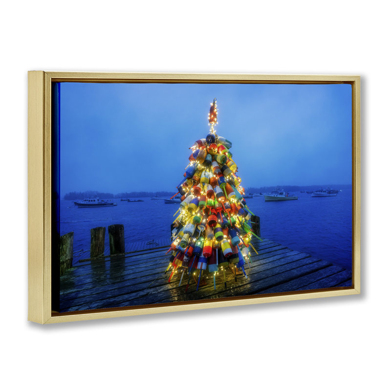 «Lit Bouys Christmas Tree» par Rick Berk, Cadre flottant métallique doré, H 17 po x l 25 po