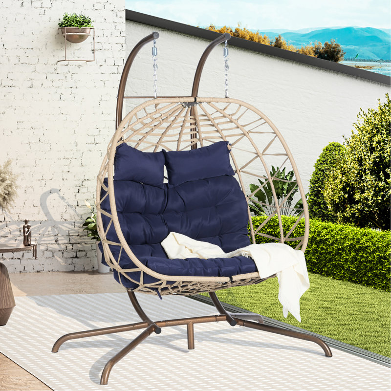 Fauteuil suspendu pour œufs d'extérieur : coussins d'eau, support en fer robuste, tissé à la main, idéal pour une chambre ou une terrasse. Cadre en métal rouillé, confortable et moelleux. Décor parfait pour une terrasse ou un patio.