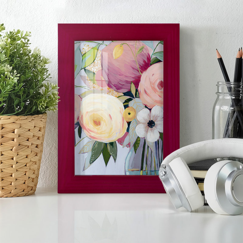 Georgia Bouquet I, encadré sur papier, Rouge, H 8 po x l 6 po x P 1 po
