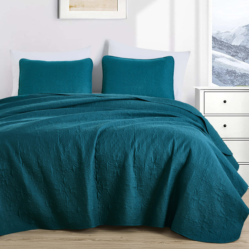 Luca 3-Piece Lightweight Microfiber Oversized Bedspread Set, Queen Coverlet/Bedspread + 2 Standard Shams, Teal
