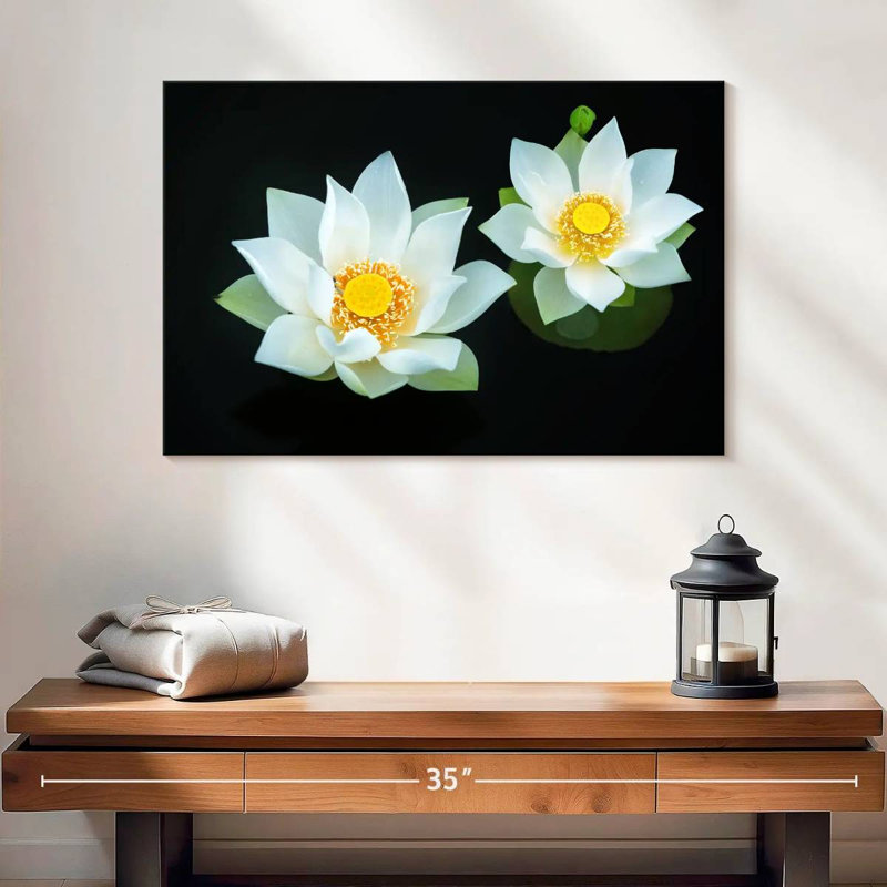 Harnek Lotuses sur fond noir, H 24 po x l 36 po