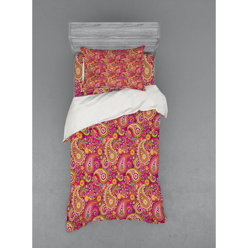 Traditional Polyester Paisley Duvet Cover, Twin Duvet Cover + 2 Additional Pieces