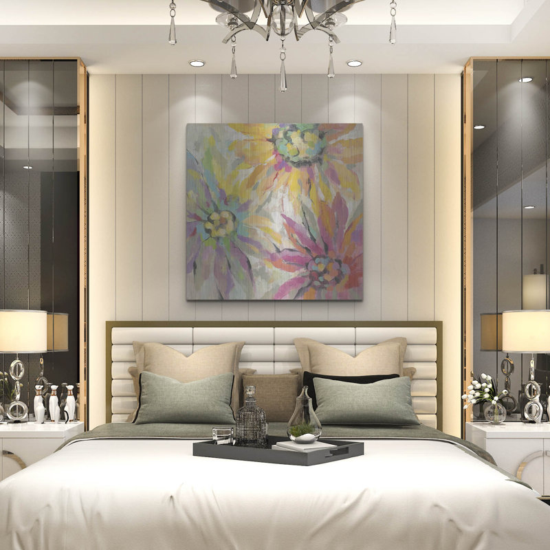 «Abstracted Petals I» par Silvia Vassileva, H 36 po x l 36 po