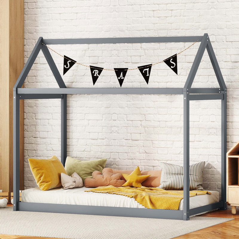 Lit simple en bois, gris