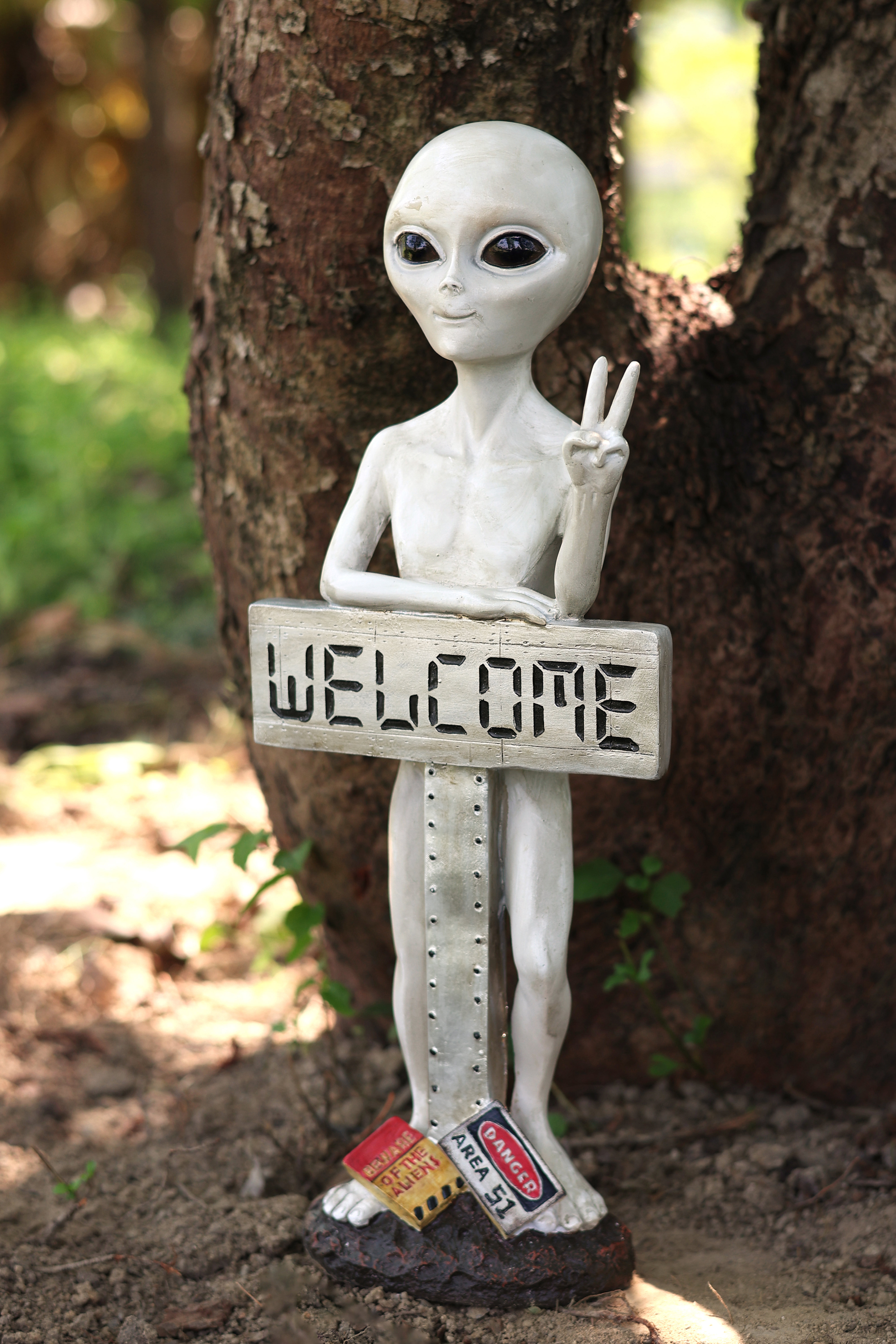 Hi-Line Gift Ltd. Alien Resin Statue W/Welcome Sign & Reviews | Wayfair