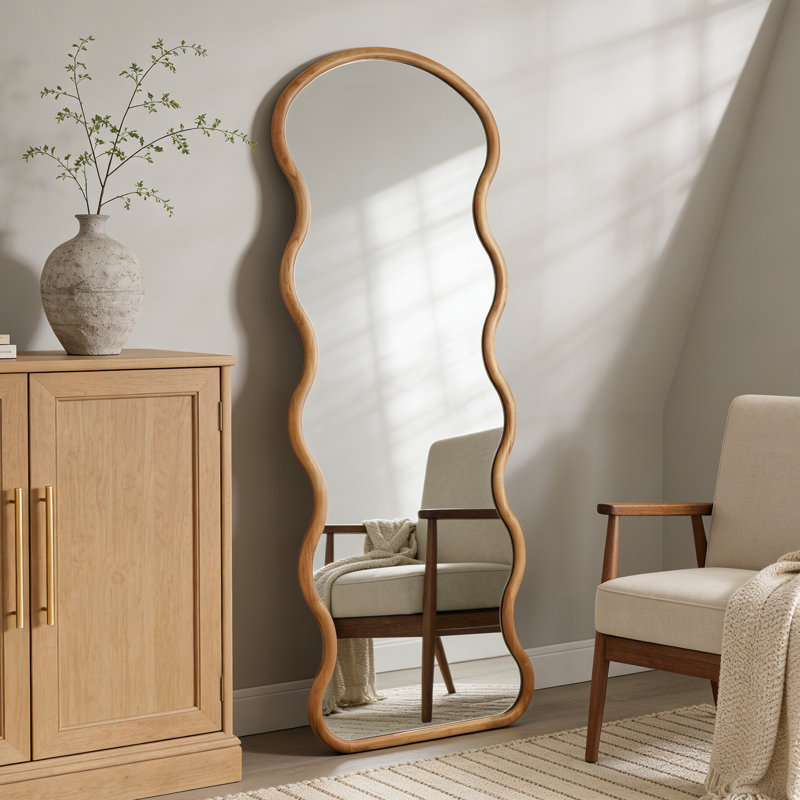Miroir Wavy, 65 po x 24 po, Walnut, Arche