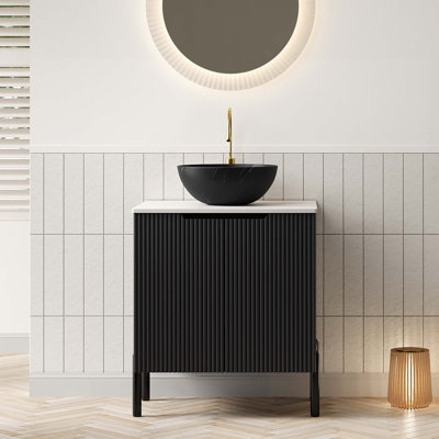 Meuble-lavabo de salle de bain 24 po avec lavabo, meuble de rangement autoportant avec 2 portes, vasque en céramique noire avec motif en pierre et comptoir en pierre frittée blanc de Carrare, sans robinet, couleur noire