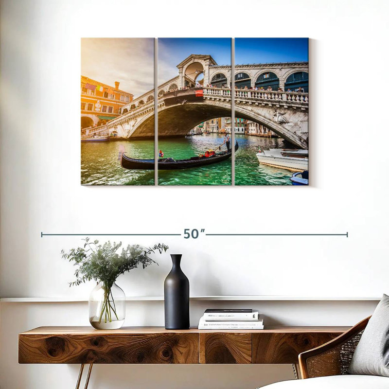 Lilie Rialto Gondola Tour, 24" H x 38" W