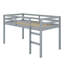Lit mezzanine en bois avec échelle-426432111