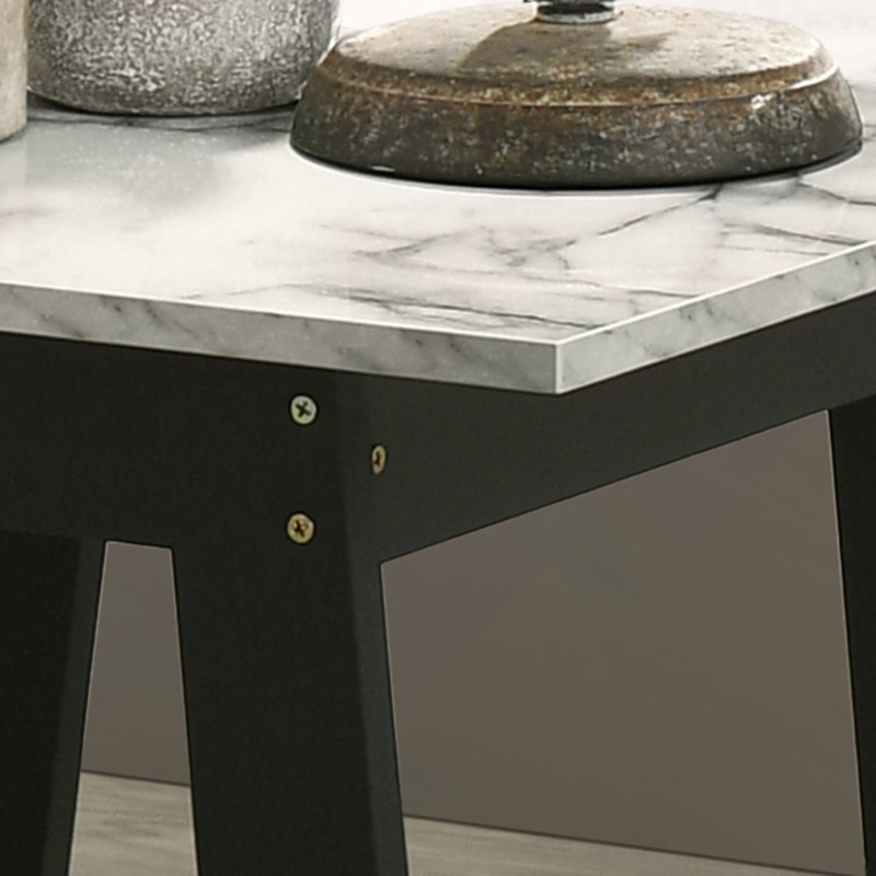 Table de coude l 19 po avec finition en faux marbre