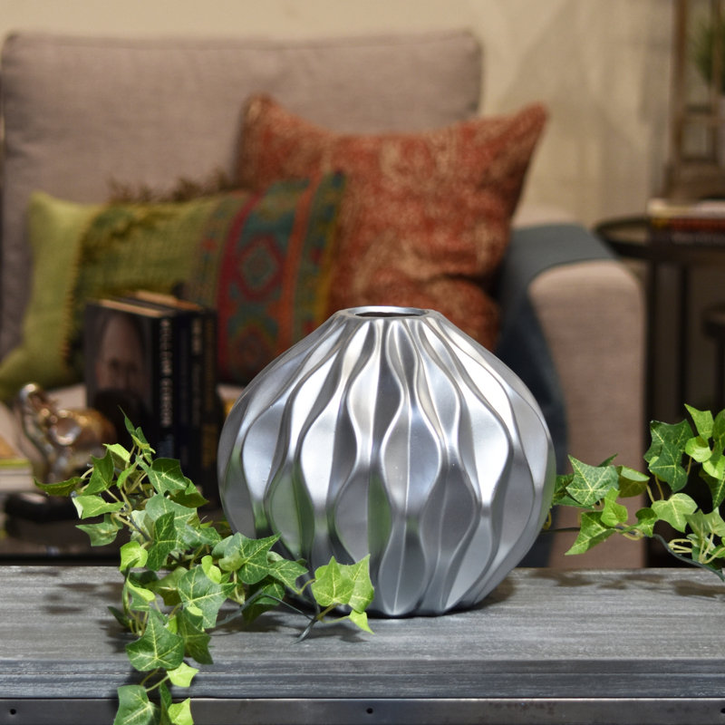 Vase pour table basse ronde en céramique Mischa