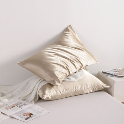 Taies d'oreiller en satin avec fermeture à enveloppe