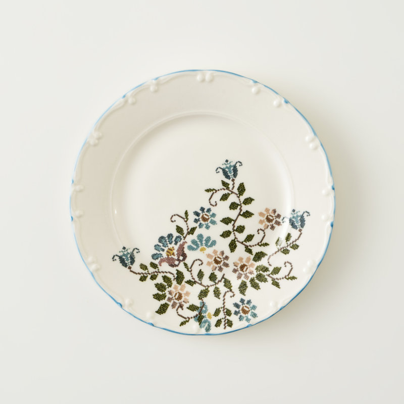 Assiette à dîner en porcelaine rétro