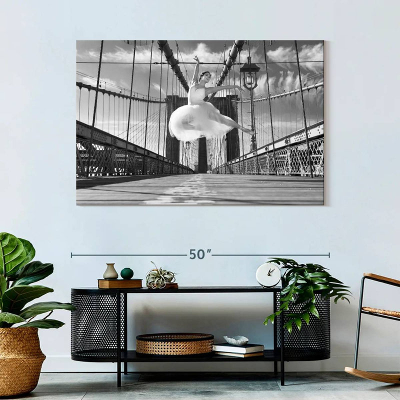 Ballerine Enn NYC, H 32 po x l 48 po