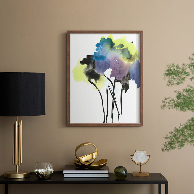 Nature's Bouquet II, reproduction encadrée - bois massif, H 11 po x l 9 po, Noyer