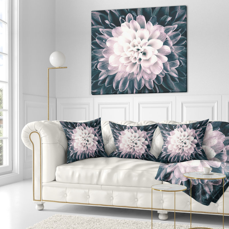 Coussin imprimé floral Macro Chrysanthemum, 18 po x 18 po, Coussin décoratif