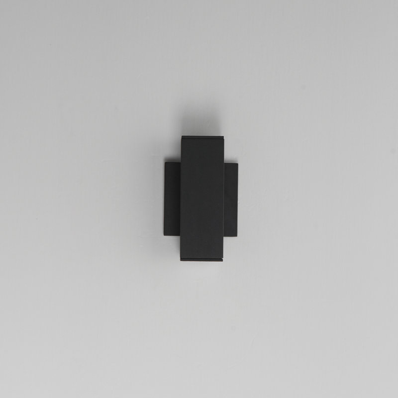 Lucijana Aluminum LED Wall Light, 7.5" H x 2.5" W x 3.5" D