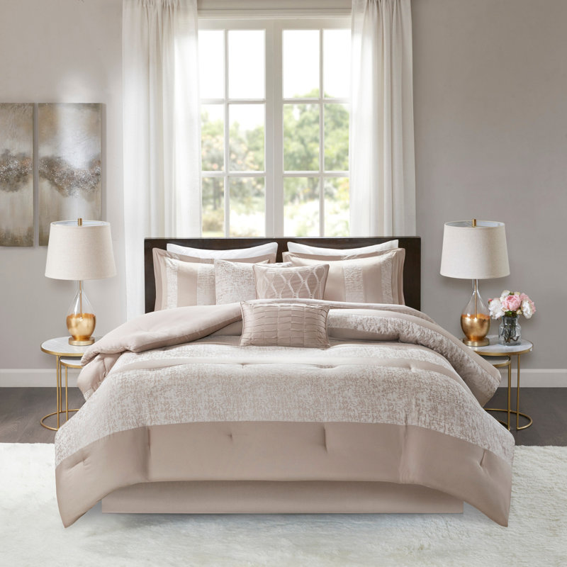 7 Piece Jacquard Comforter Set