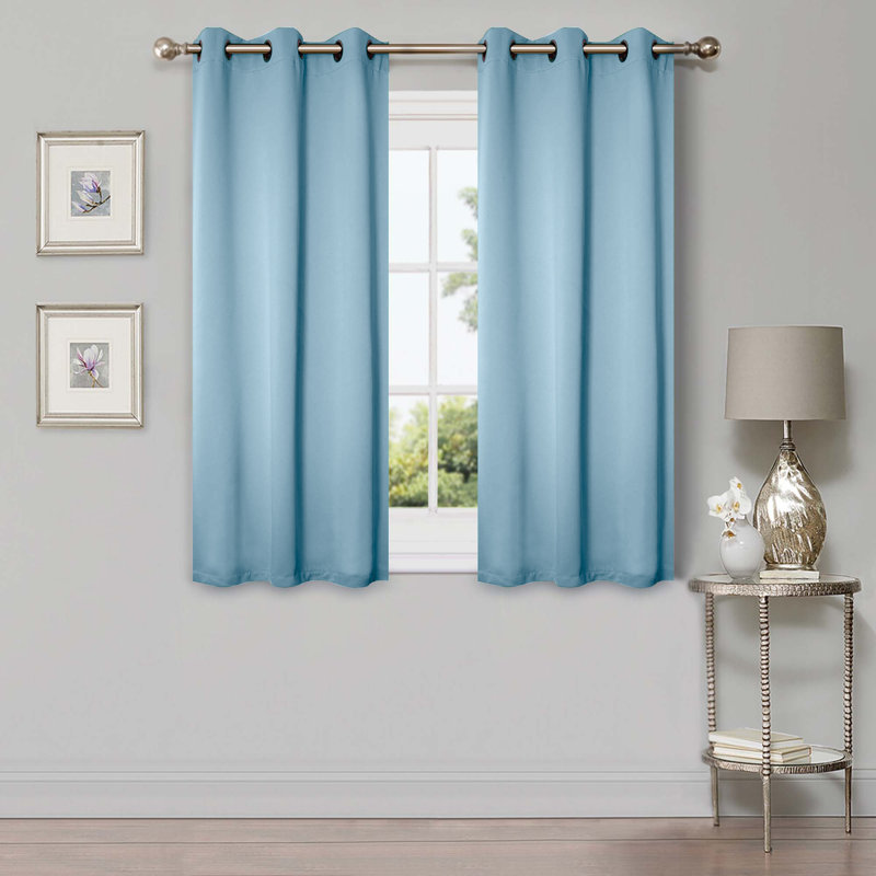 Paire de rideaux obscurcissant avec œillets Millendon, Bleu pâle, L 42 po x L 63 po