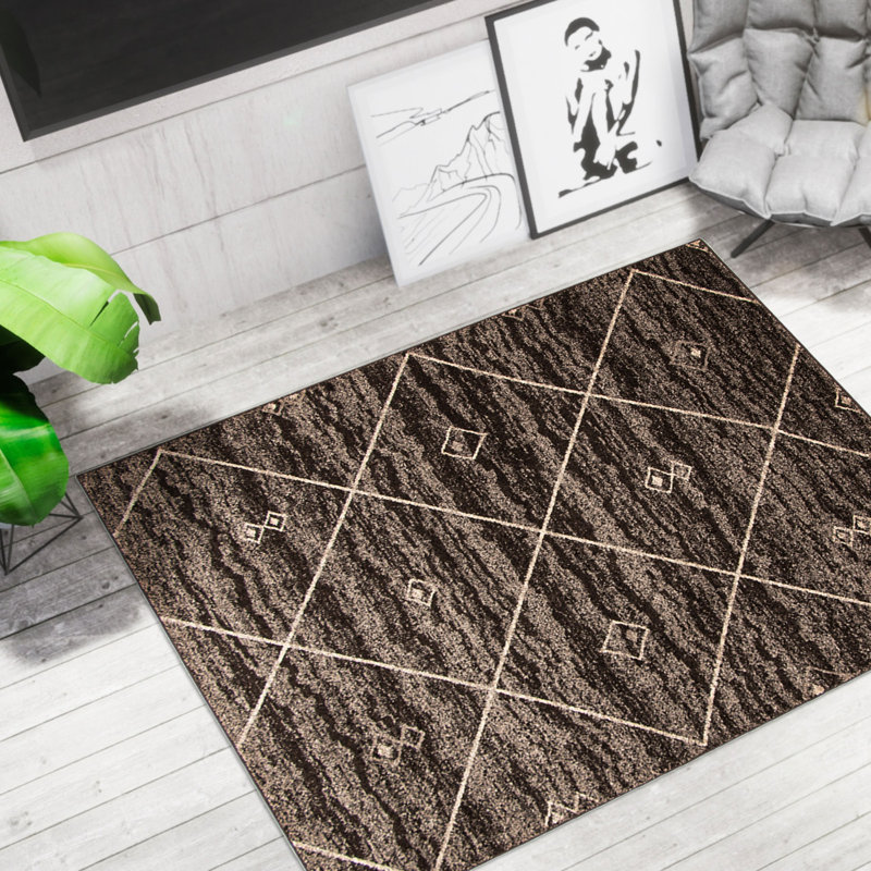 Tapis brun à motif géométrique Winslow, Rectangle 6 pi 7 po x 9 pi 6 po