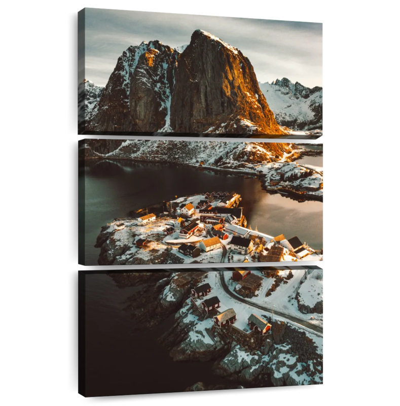 Masam Winter at Reine Village