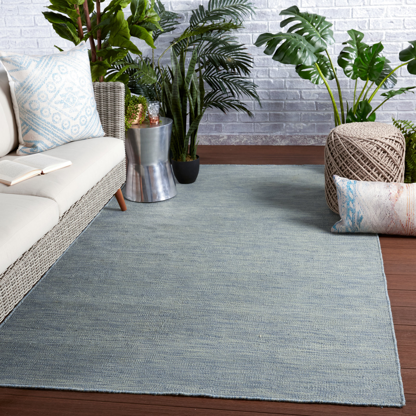 Burkett Gray Hand-Woven Outdoor Rug, Rectangle 4' x 6'
