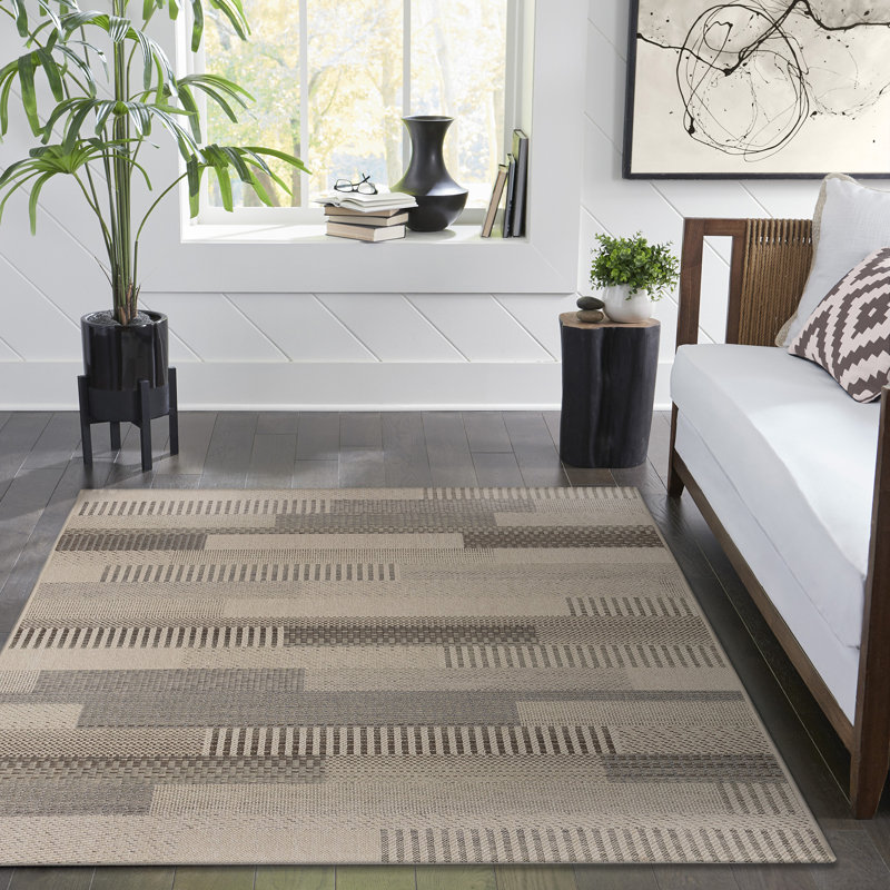 Tapis intérieur / extérieur Camina Bands, Rectangle 7 pi 10 po x 9 pi 10 po