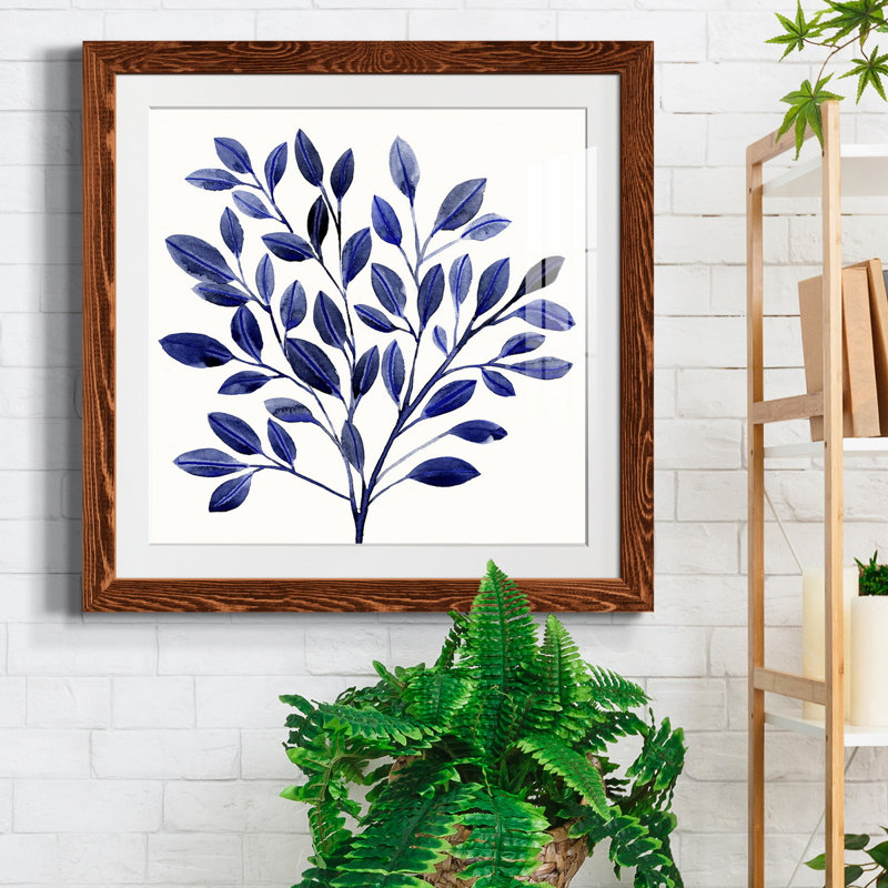 Impression encadrée «Deep Blue Branch I» - prête à être accrochée, H 17 po x l 17 po x P 1,5 po, Papier encadré érable, Blanc