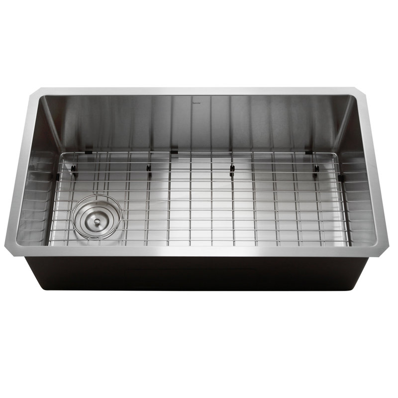 Island 32'' L Stainless Steel Undermount Single Basin Kitchen Sink