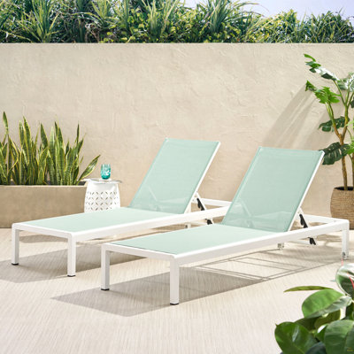 Chaise longue