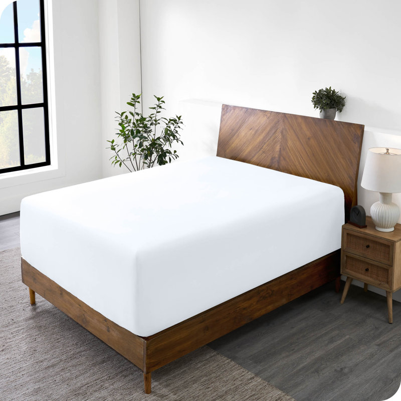 24" Extra Deep Pocket Microfiber Fitted Sheet, Queen Fitted Sheet, White