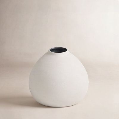 Jenny Small White Iron Table Vase