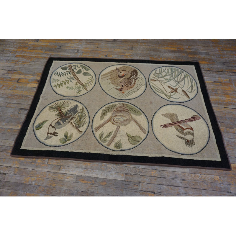 Tapis d'oiseau antique crochu
