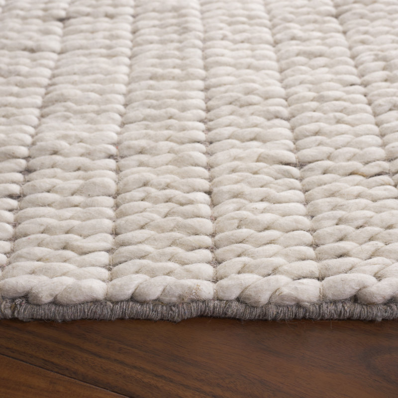 Finnick 706 Area Rug In Ivory, Round 6'