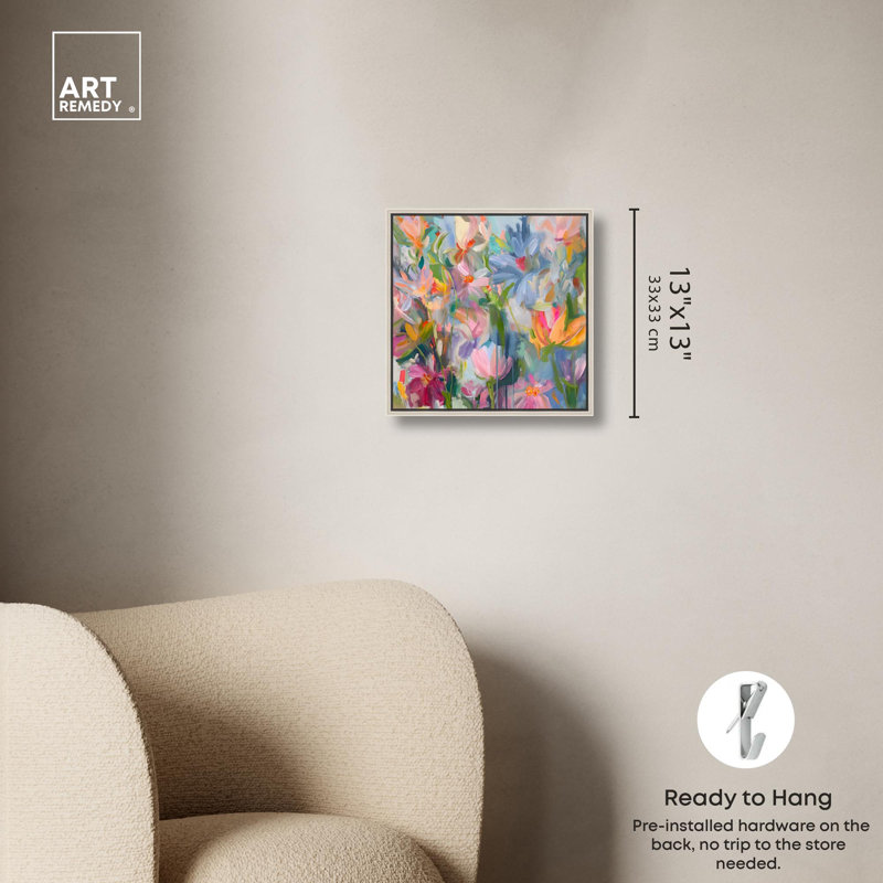 Art floral abstrait éthéré sur toile par Art Remedy, Encadrement argenté, H 13 po x l 13 po x P 2 po