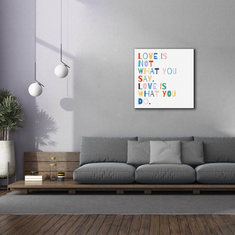 «Rainbow Words 1» par Moira Hershey, art mural sur toile, H 37 po x l 37 po x P 1,5 po