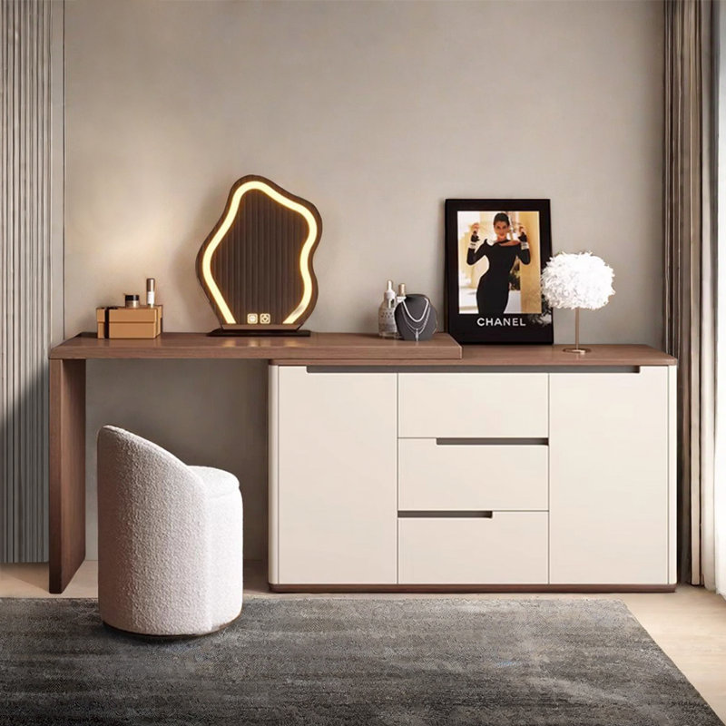 Jelesa Vanity