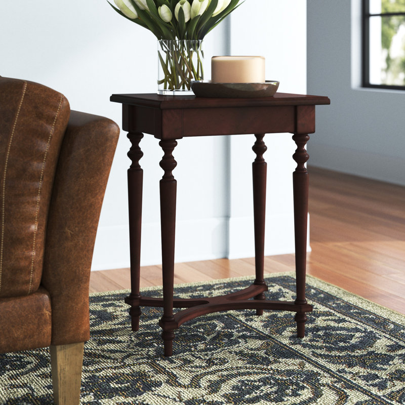 Ashayra End Table, Cherry