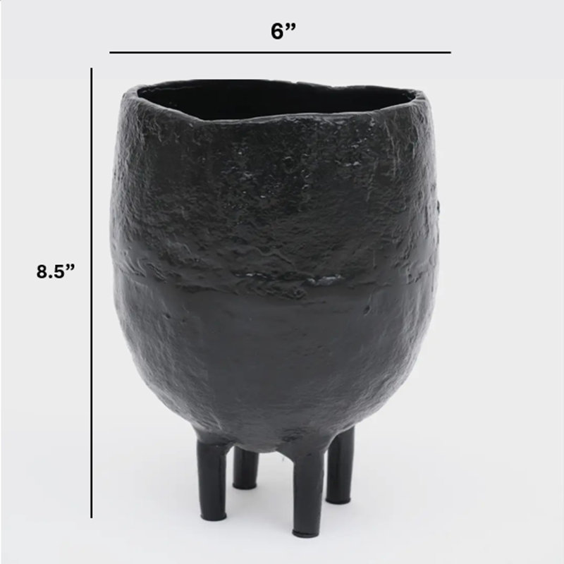Vase | Vase de table décoratif en aluminium | Décoration intérieure moderne à finition noire | 6 x 8,6 po