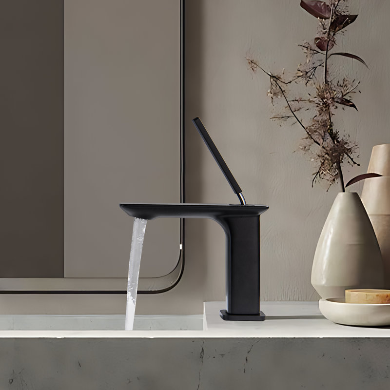 Single-Hole Single-handle Bathroom Faucet, Matte Black