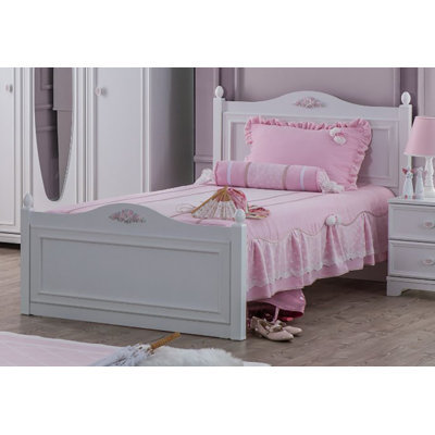 Linda Bella Bed by Lynda Kids
