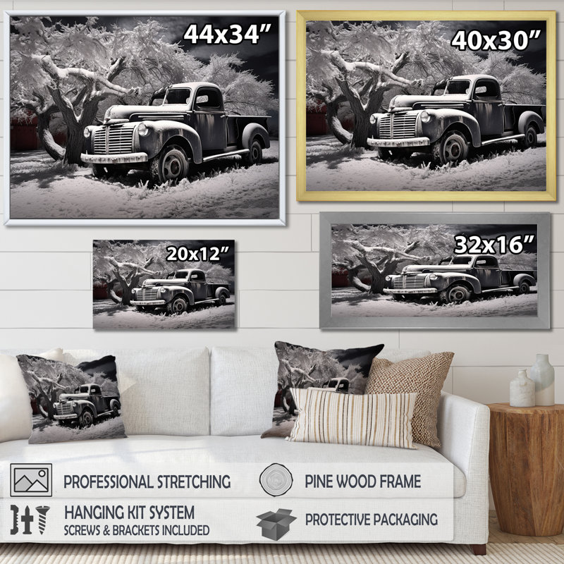 «Truck Pickup Charm In Winter II», reproduction sur toile, Cadre flottant noir, H 34 po x l 44 po x P 1,5 po